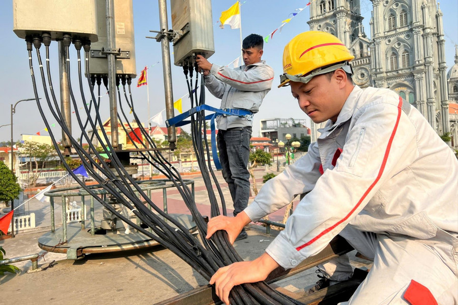 Bảo đảm thông tin liên lạc dịp Tết