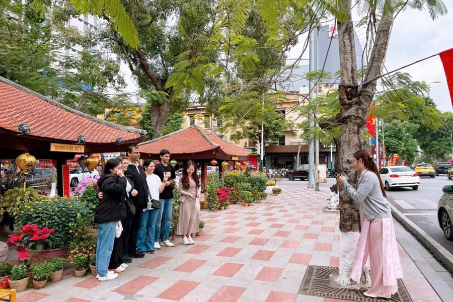 Không khí lạnh suy yếu, thời tiết miền Bắc ấm dần