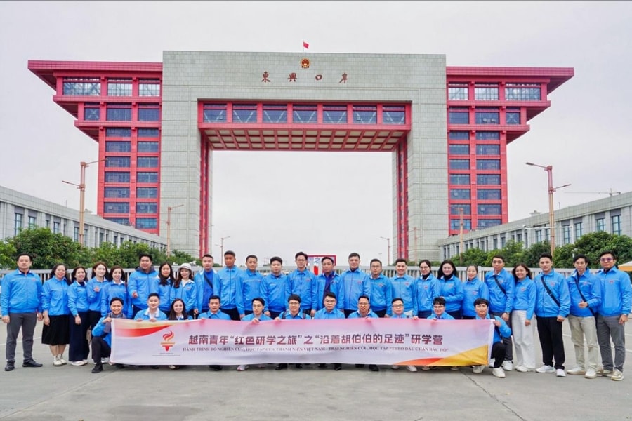 36 thanh niên Hải Phòng tham gia 'Hành trình đỏ - Theo dấu chân Bác Hồ' tại Trung Quốc