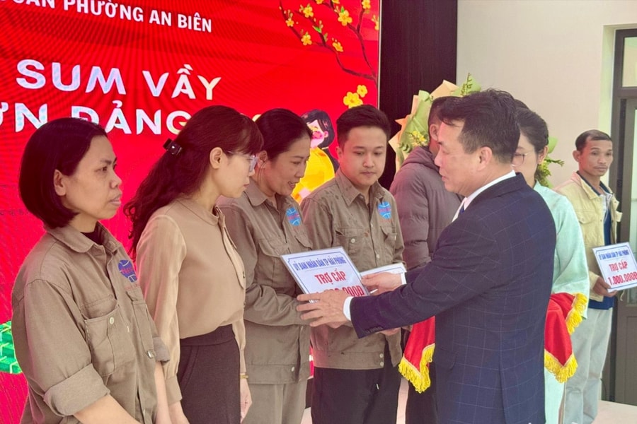 Chú trọng chăm lo đời sống, bảo đảm an sinh xã hội để nhân dân đón Tết vui vẻ, bình yên
