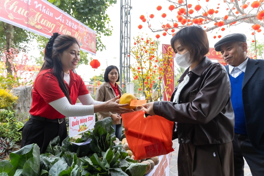 Gần 34 tỷ đồng quà 'Tết nhân ái' đến tay hơn 56.000 người dân Hải Phòng