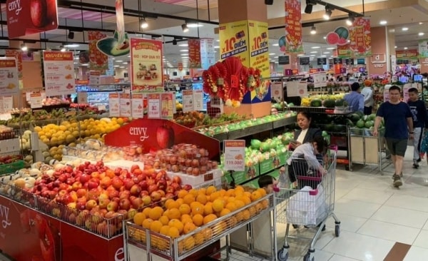 Giá hàng hóa dịp Tết ổn định, nguồn cung dồi dào