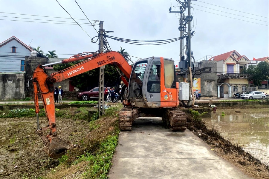 Hà Tây khởi công cải tạo đường nội đồng đầu xuân