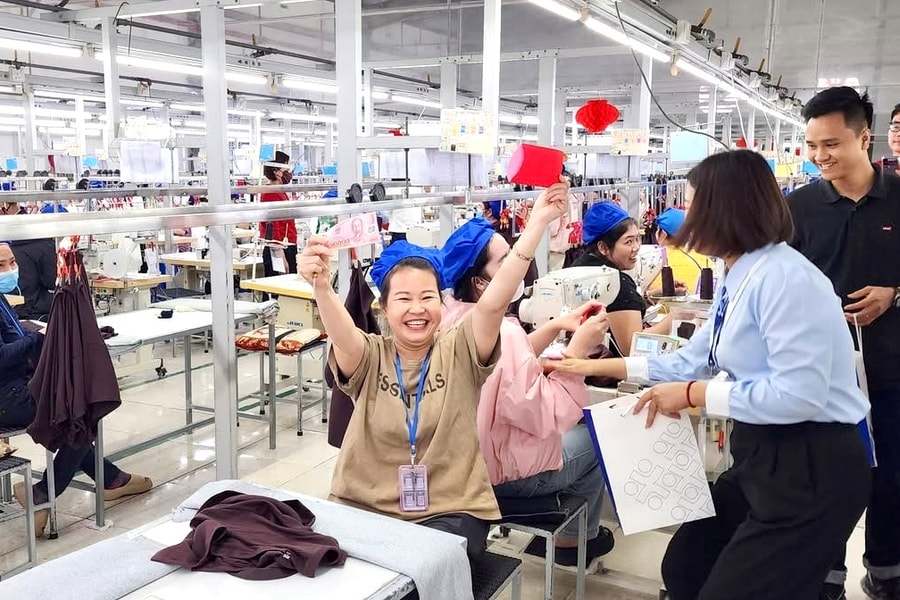 Công nhân Hải Phòng vào guồng sản xuất ngay sau Tết