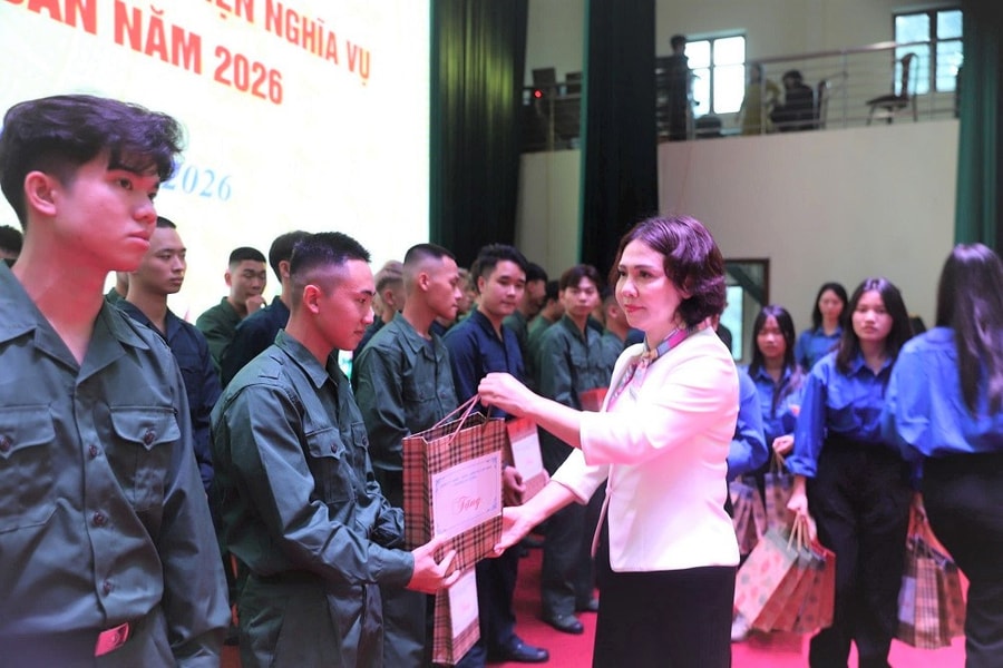 26 thanh niên phường An Dương tình nguyện viết đơn nhập ngũ