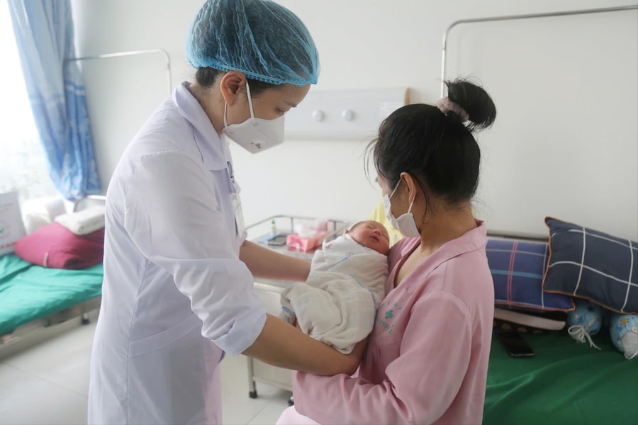 Động lực để đội ngũ y, bác sĩ yên tâm gắn bó với nghề