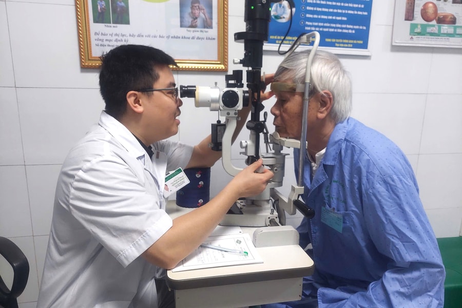 Bác sĩ nội trú nhãn khoa Đoàn Minh Hoàng