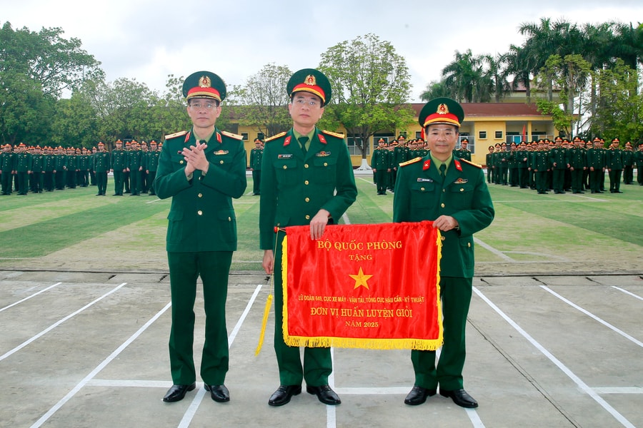 Lữ đoàn 649 chủ động, sáng tạo, huấn luyện giỏi, kỷ luật nghiêm