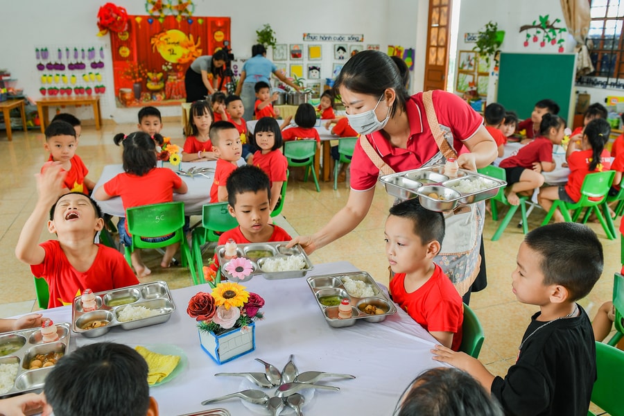 Bộ Giáo dục và Đào tạo ban hành chế độ làm việc đối với giáo viên mầm non