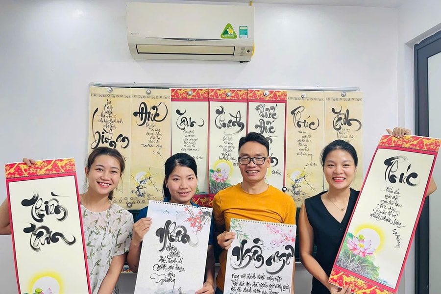 Người trẻ Hải Phòng và nghệ thuật thư pháp