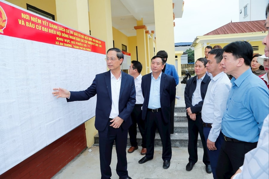 Bảo đảm cơ sở vật chất tại các khu vực bỏ phiếu ở nhà dân
