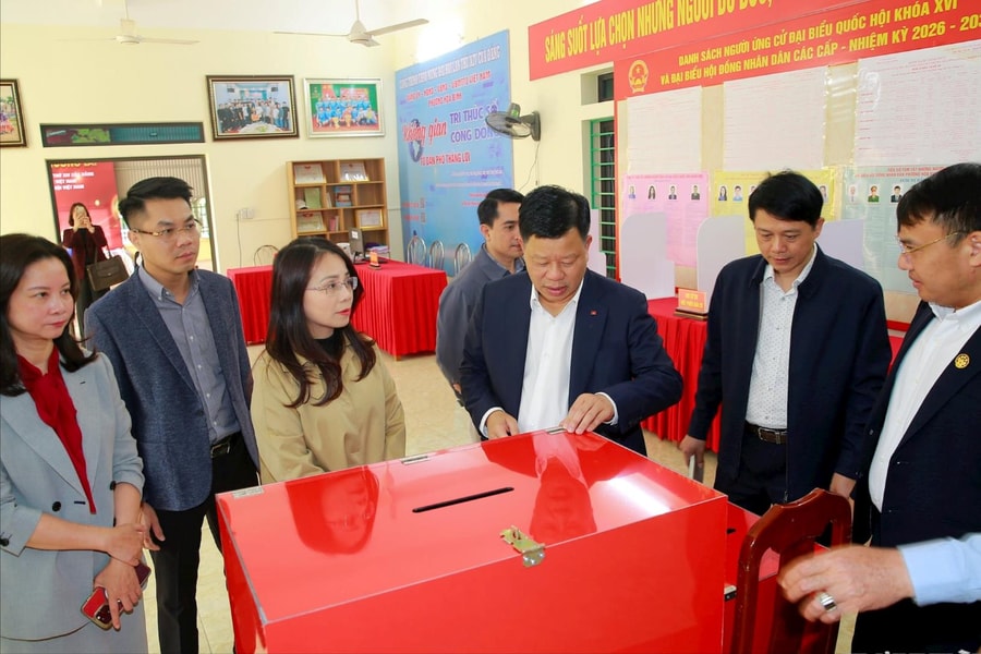 Government calls for close oversight of election preparations