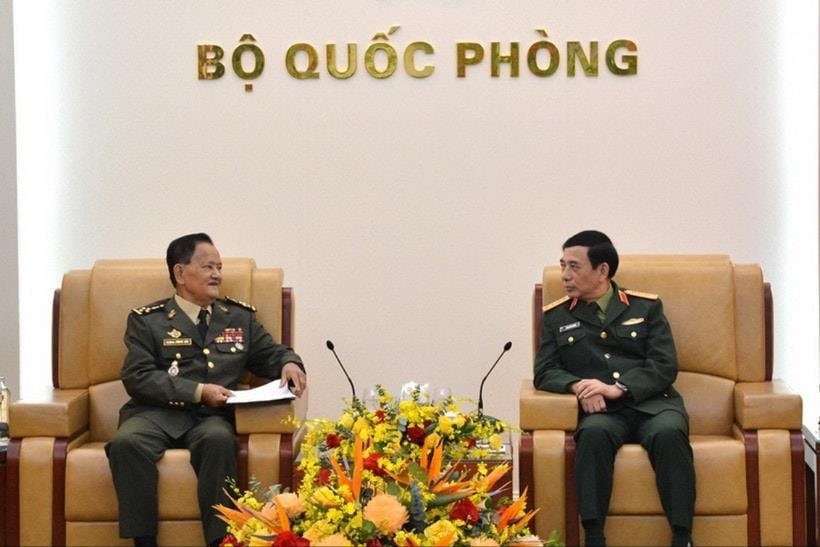 Đại tướng Phan Văn Giang tiếp Quốc vụ khanh Bộ Quốc phòng Campuchia