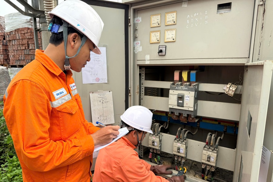 Hai Phong Power Company ensures safe power supply for Election Day