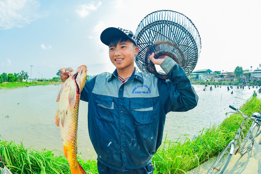 Đặc sắc hội đùa nơm trong lễ hội truyền thống thôn Xạ Sơn