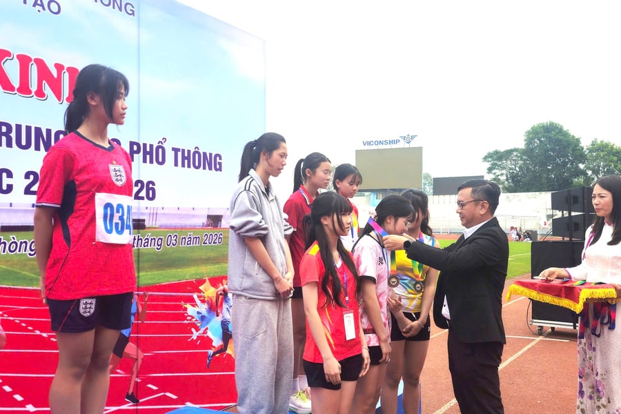 Bế mạc và trao Giải Điền kinh học sinh thành phố năm học 2025 – 2026