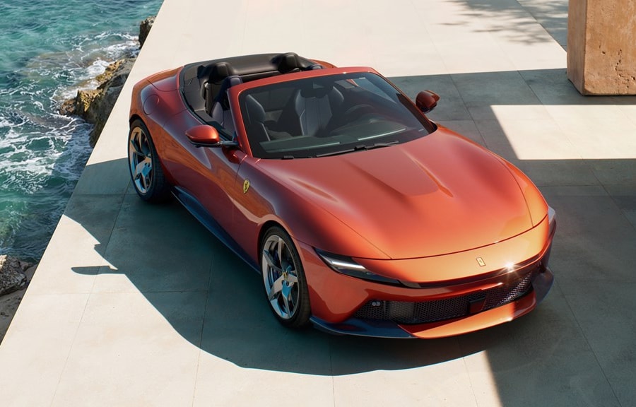 Ferrari trình làng mẫu xe mui trần Amalfi Spider