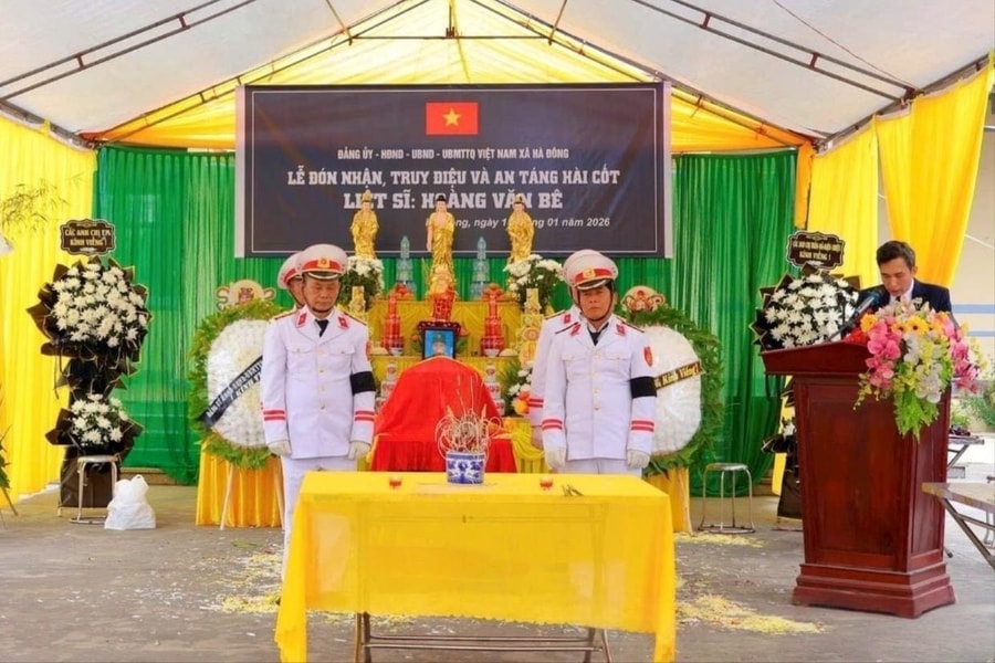 Đón hài cốt liệt sĩ về quê hương