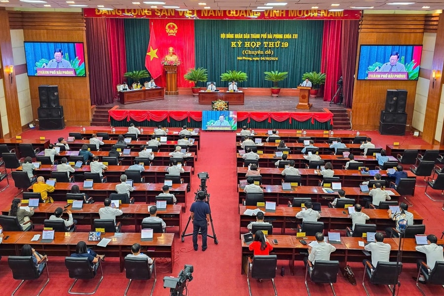 Trình phê chuẩn chức vụ Chủ tịch, Phó Chủ tịch UBND cấp tỉnh, cấp xã chậm nhất ngày 31/3