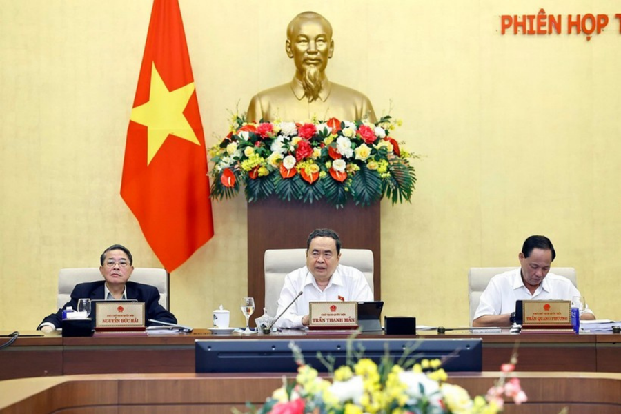 Sửa đổi nguyên tắc khen thưởng theo hướng 'thành tích đến đâu khen thưởng đến đó'