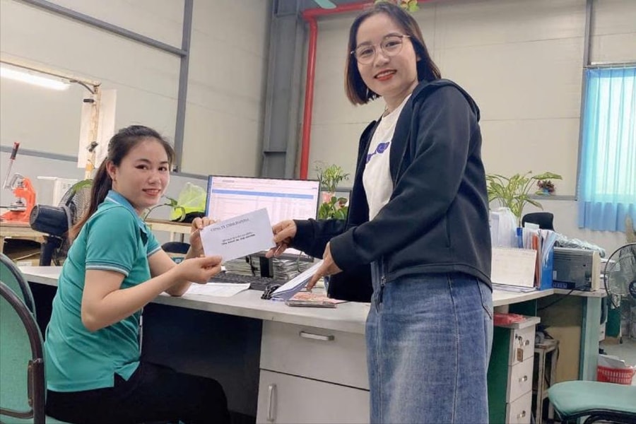 Công ty Haivina hỗ trợ thêm tiền xăng xe cho công nhân