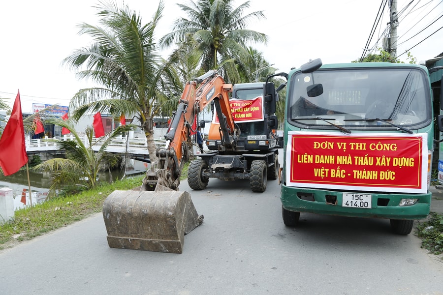 Khởi công 4 dự án hạ tầng giao thông tại xã Quyết Thắng