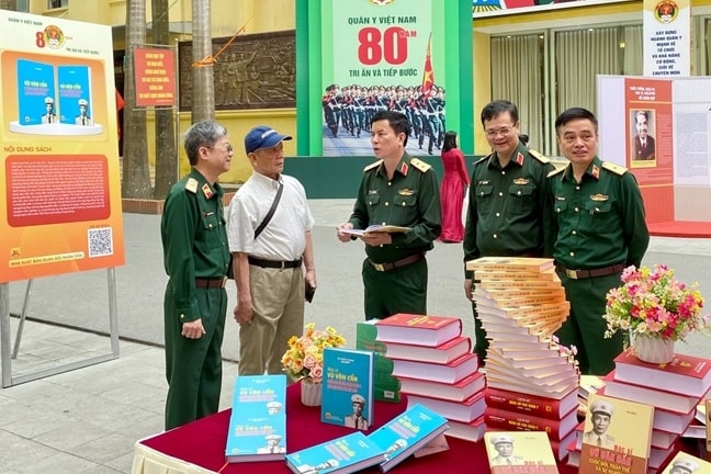 Lan tỏa truyền thống 80 năm ngành quân y Việt Nam qua 29 đầu sách quý