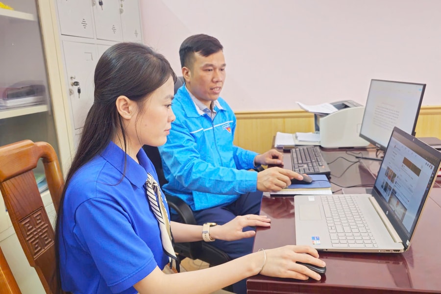 Tuổi trẻ ở Lưu Kiếm phát huy tinh thần xung kích trong chuyển đổi số