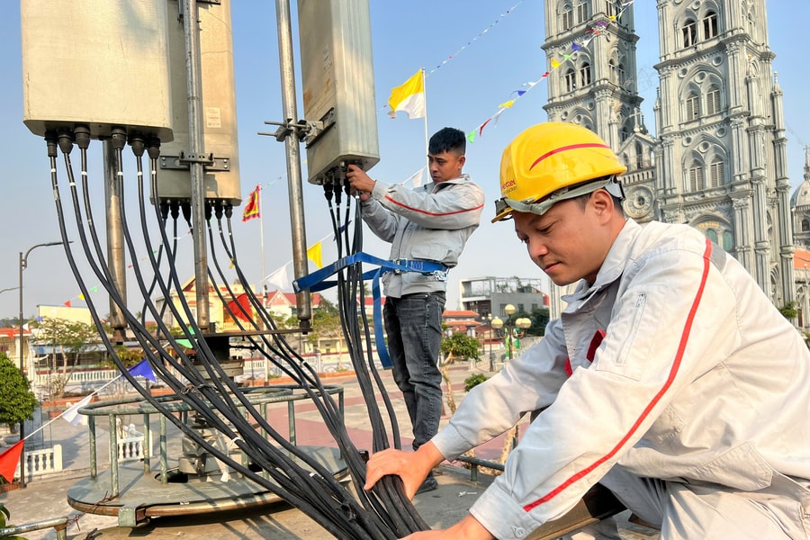 Đồng hành với doanh nghiệp phát triển hệ thống trạm BTS