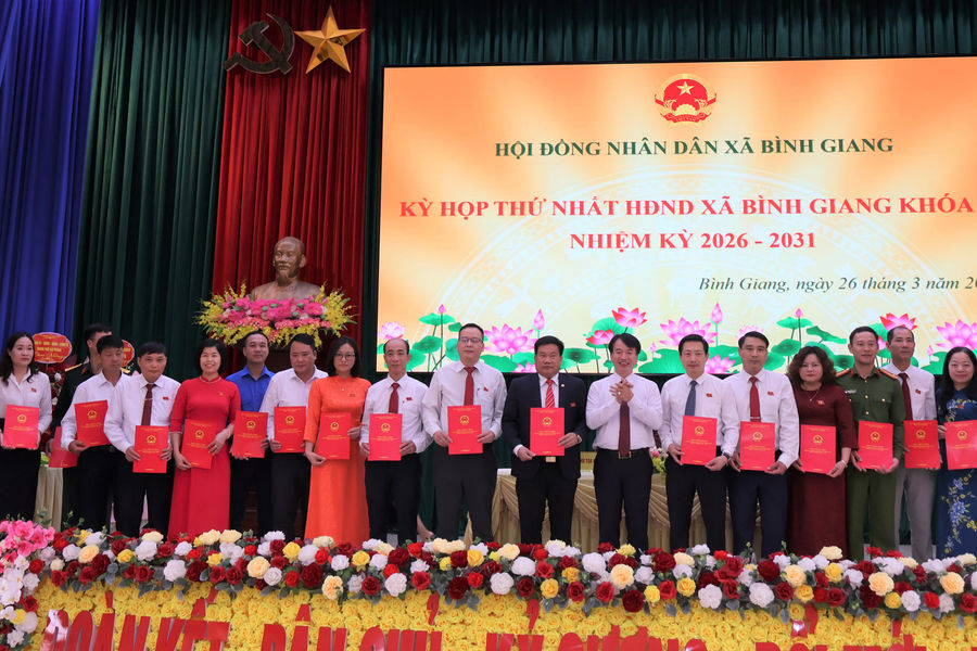 Đồng chí Vũ Đăng Chương được bầu giữ chức Chủ tịch UBND xã Bình Giang