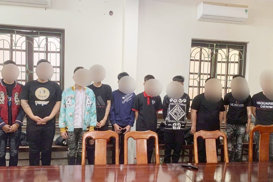 Nhóm đối tượng sử dụng đinh ba, dao quắm đánh 2 thanh niên gây thương tích