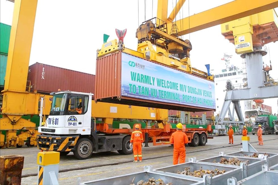 Cảng Hải Phòng khai trương tuyến dịch vụ hàng hải kết nối khu vực Đông Bắc Á