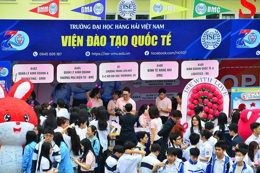Tạo sức bật cho khoa học - công nghệ biển