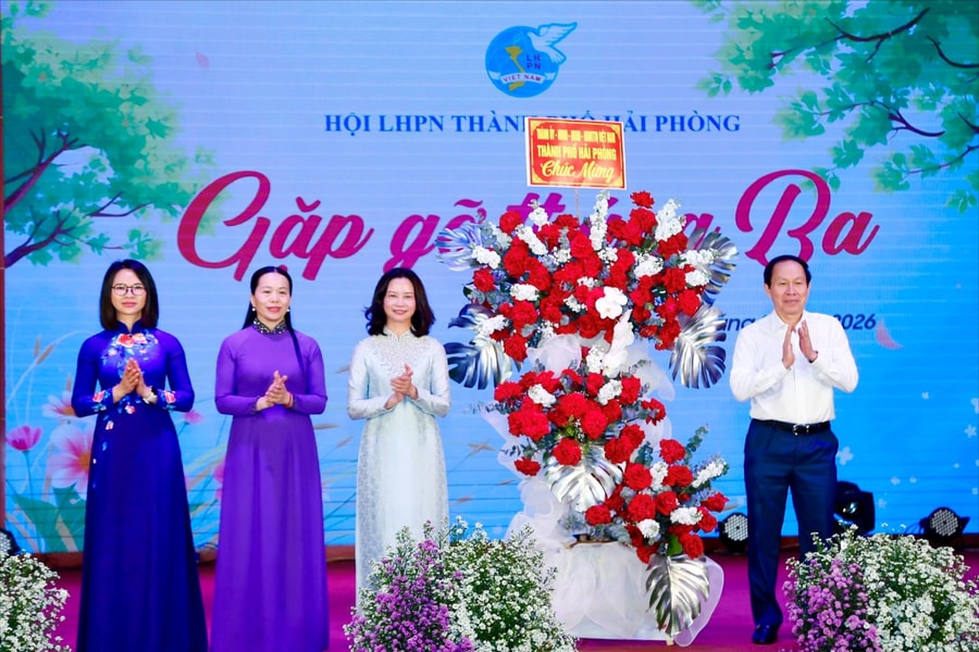 Đồng chí Lê Tiến Châu dự phát động chương trình 'Cha - Mẹ đỡ đầu'