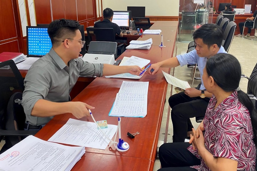 Bộ Nội vụ lấy ý kiến về đề xuất tăng lương cơ sở từ ngày 1/7/2026