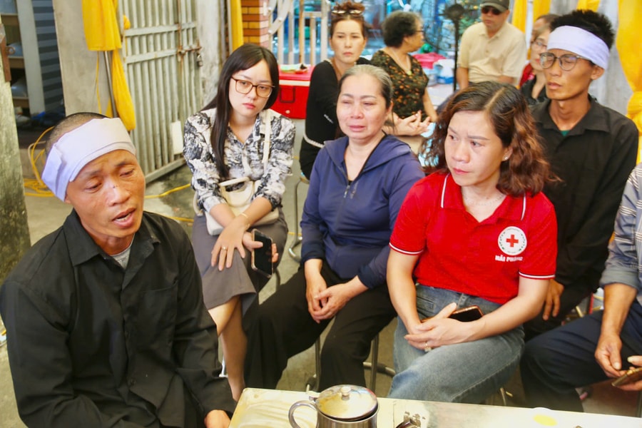 Hội Chữ thập đỏ thành phố Hải Phòng hỗ trợ gia đình nạn nhân vụ lật bè mảng tại Cô Tô