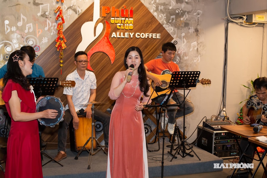Cà phê Nhạc Trịnh ở Hải Phòng - khoảng lặng còn mãi