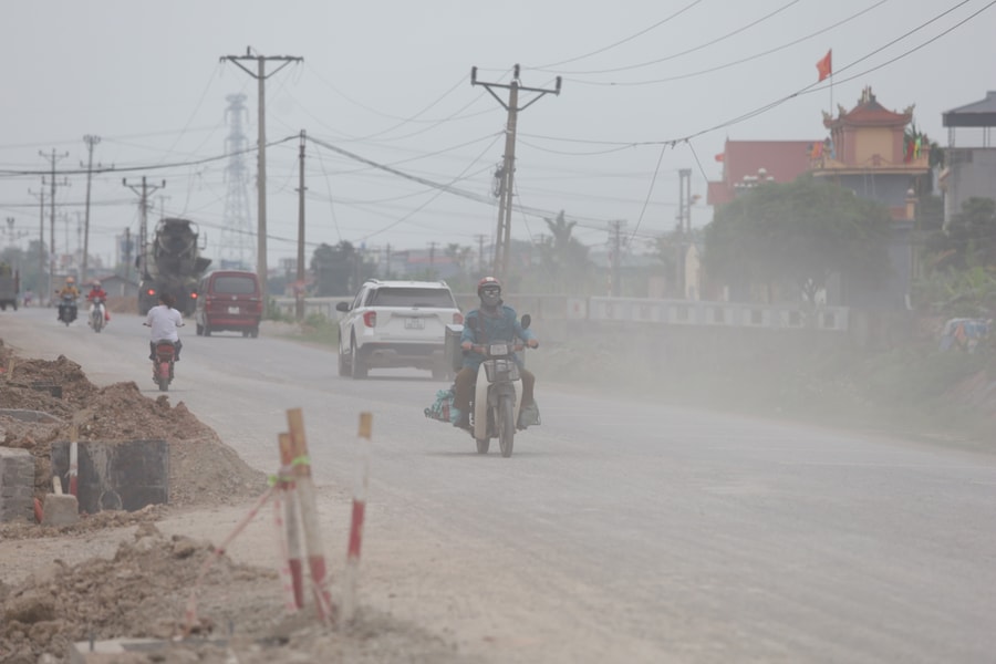 Đường 393 thi công kéo dài ảnh hưởng tới đời sống người dân xã Bắc Thanh Miện