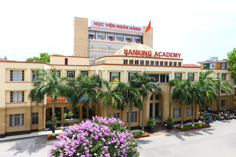 Học viện Ngân hàng cho quy đổi IELTS từ 5.5 thay điểm tiếng Anh