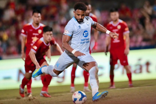 Hà Nội FC và Câu lạc bộ Thể Công - Viettel mất điểm tại vòng 17 V-League