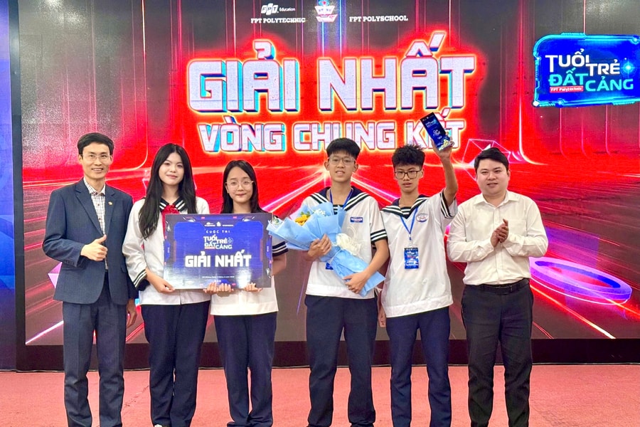 Trao giải cuộc thi 'Tuổi trẻ Đất Cảng - Tư duy số Chạm AI' năm 2026