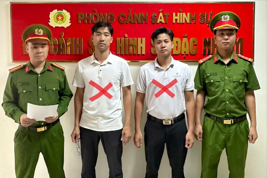 Bắt nhóm lập 'fanpage bẩn' tống tiền doanh nghiệp