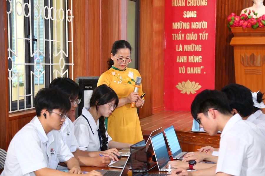 Xây dựng năng lực tự học cho học sinh từ hệ thống bài giảng LMS