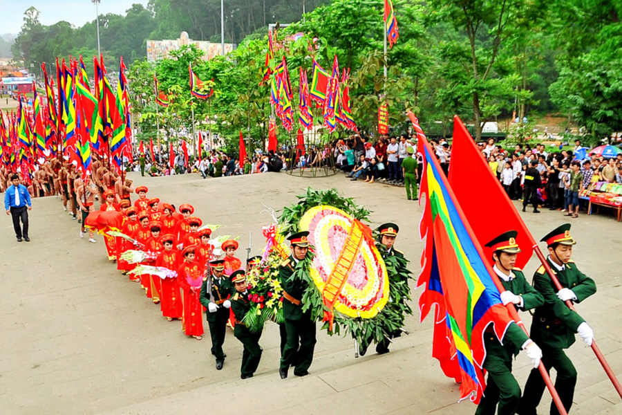 Hung Kings Commemoration Day – the spiritual origin of the Vietnamese people