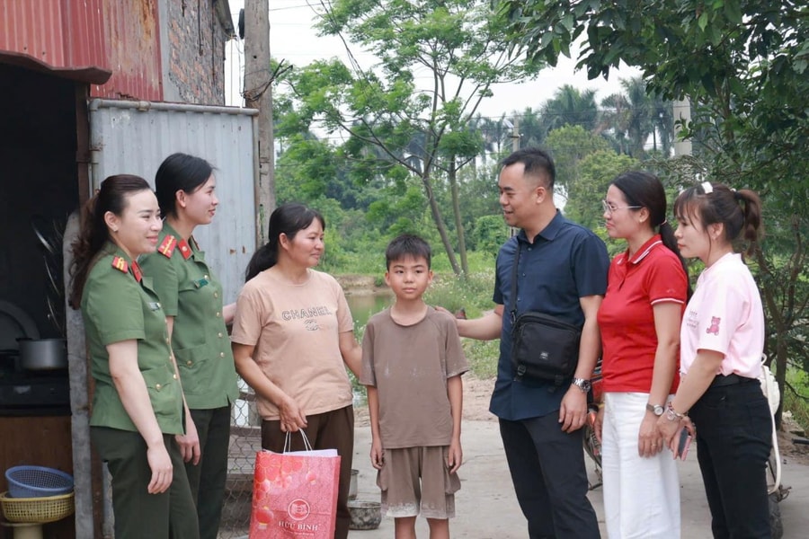 Điểm tựa của trẻ khó khăn