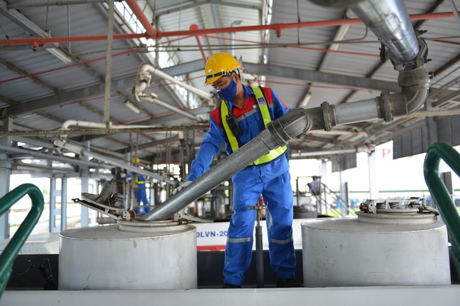 PVOIL bảo đảm nguồn hàng, ổn định nguồn cung xăng dầu trong nước