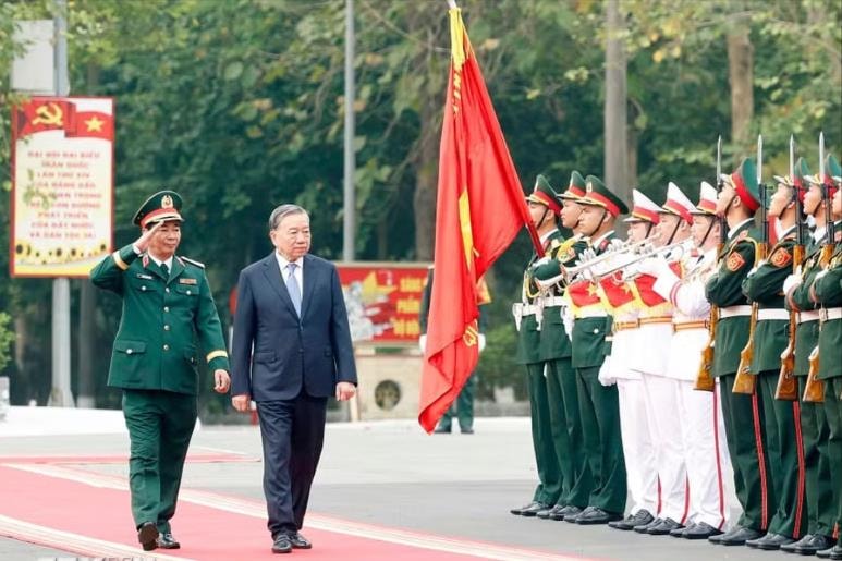 Xây dựng lực lượng vũ trang Quân khu 1 vững mạnh toàn diện