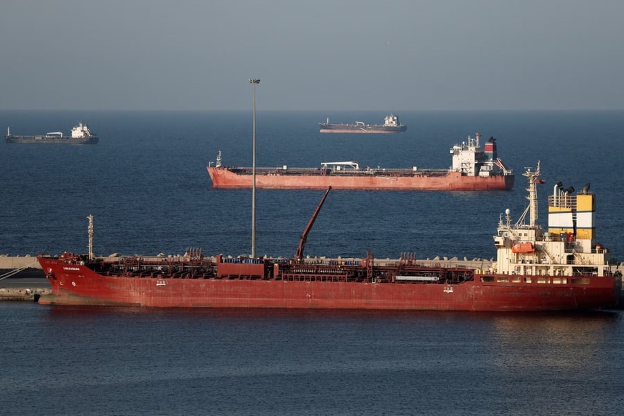 Mỹ sắp điều quân ngăn chặn tàu thuyền ra vào eo biển Hormuz