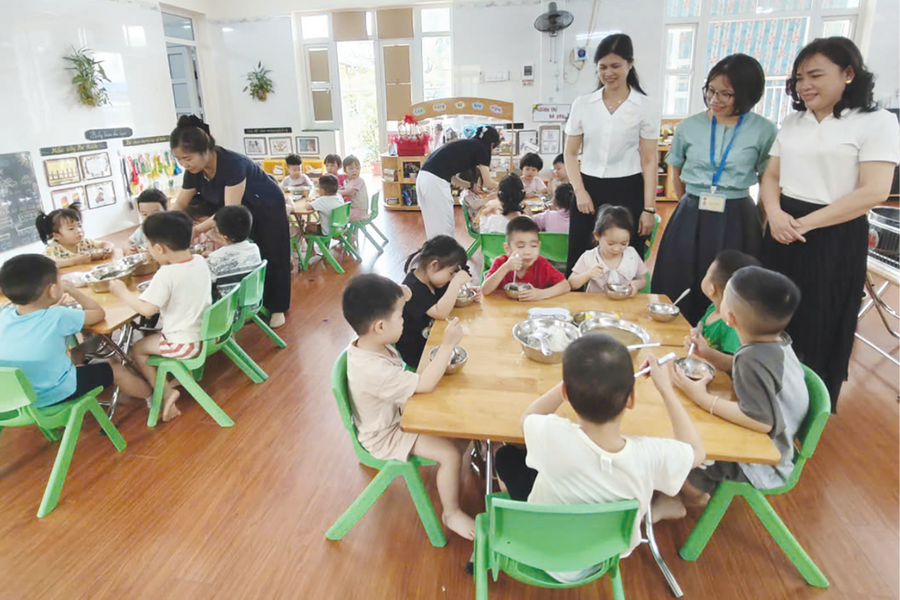 Không để thực phẩm bẩn lọt vào trường học