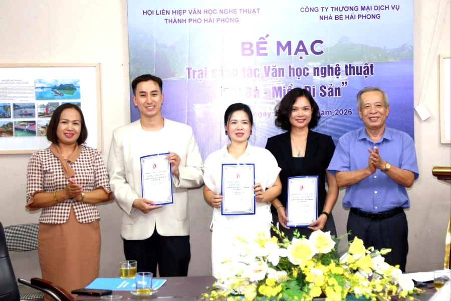 144 tác phẩm văn học nghệ thuật mới về miền di sản Cát Bà
